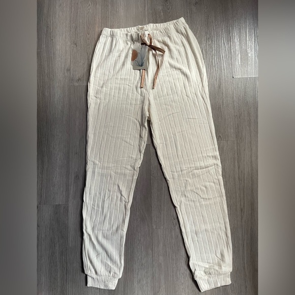 NWT Blu Pepper Two-Piece Cardigan and Jogger Lounge Set Cream — Size Medium - Picture 6 of 13